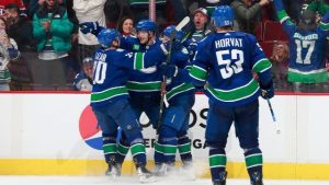 ‘I don’t know what to say’: Hockey world explodes over wild Canucks, Canadiens game